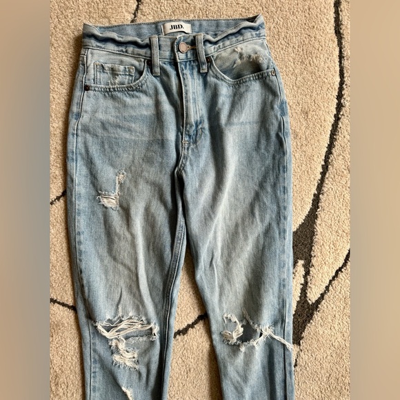Vibes are Right Light Wash Distressed High Rise Cropped Jeans - Picture 7 of 10